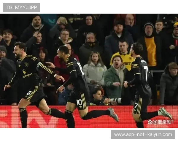 曼联比赛中边路传中精准度提高，攻势更有威胁